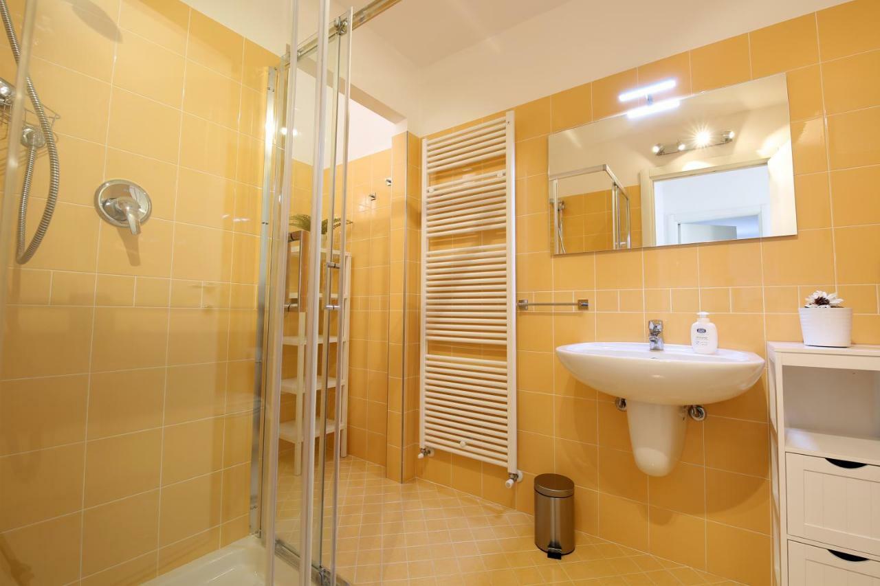 Bellagio Dreams Apt, Pool, With Private Garden, Near Lake Εξωτερικό φωτογραφία